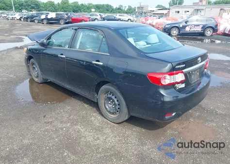 2013 Toyota Corolla Le z USA, uszkodzony, nr VIN 2T1BU4EE5DC077760